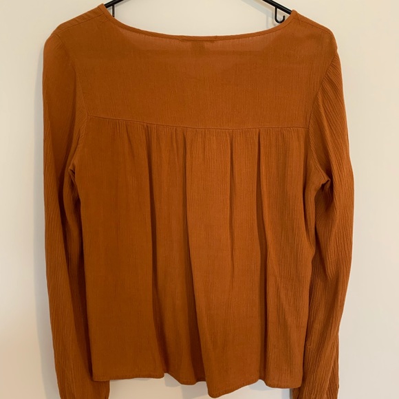 Forever 21 Tied Up Shirt - Picture 3 of 3